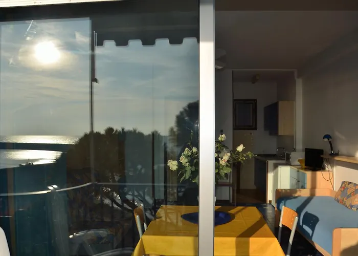 Ξενοδοχείο με διαμερίσματα Costa Templada