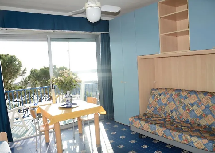 Ξενοδοχείο με διαμερίσματα Costa Templada 3*